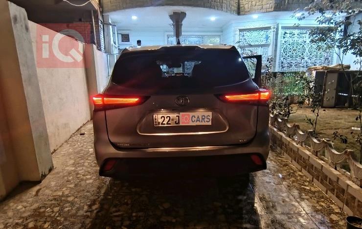 تۆیۆتا هایلاندەر